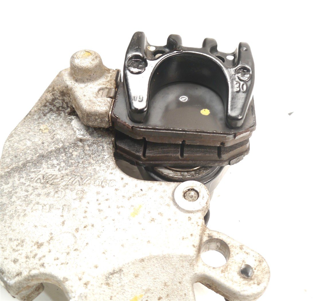 YAMAHA XSR125 2021-2026 REAR BRAKE CALIPER & BRACKET