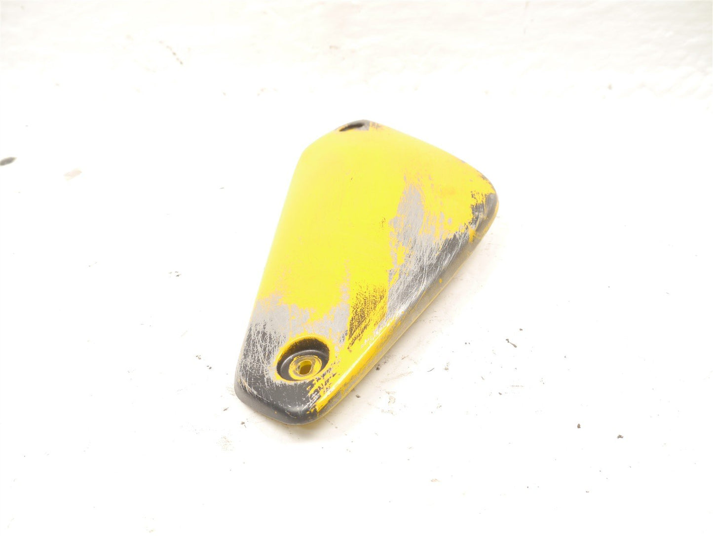 YAMAHA XSR125 2021-2026 RIGHT SIDE PANEL