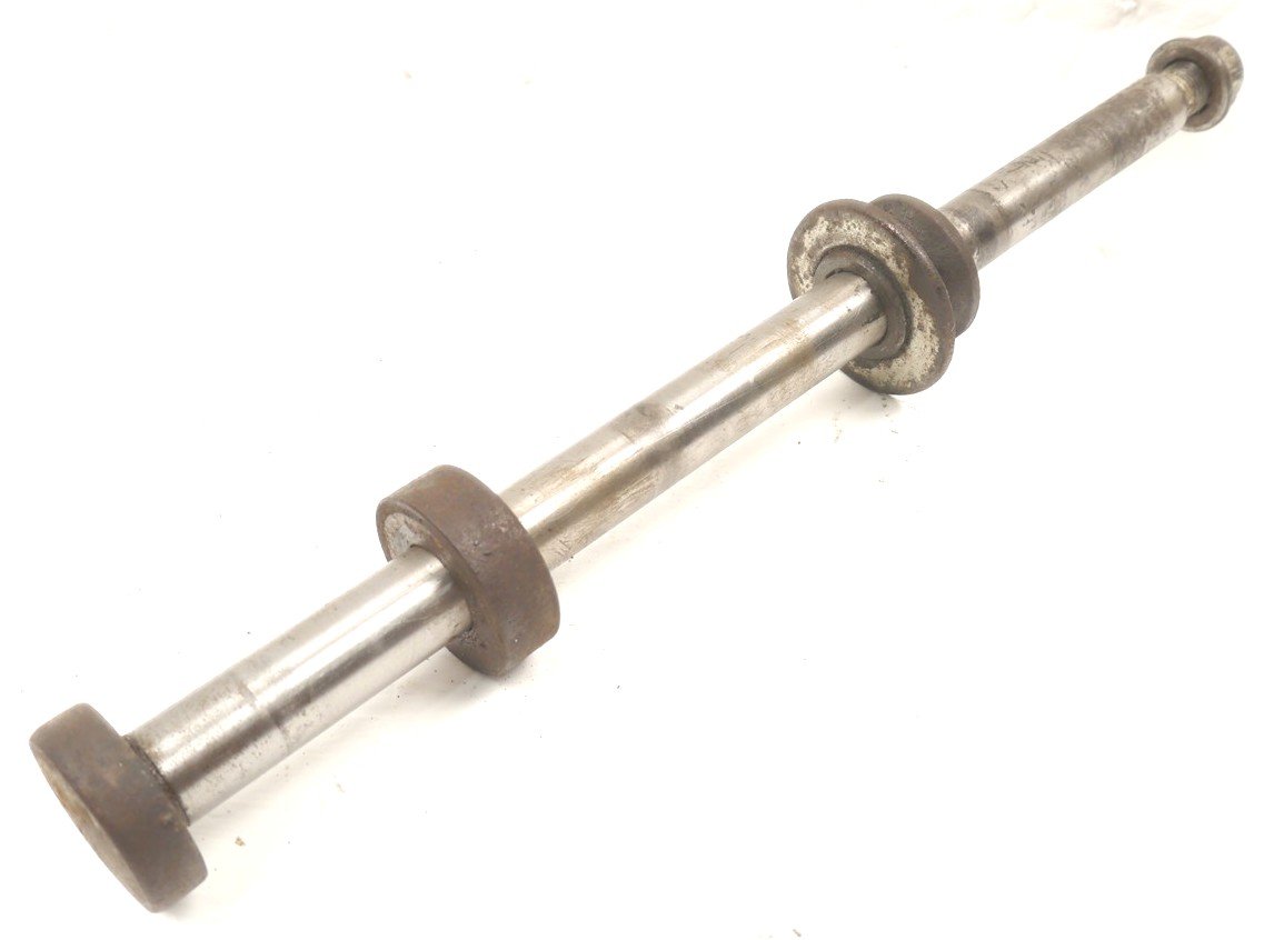 SUZUKI VX800 REAR WHEEL SPINDLE