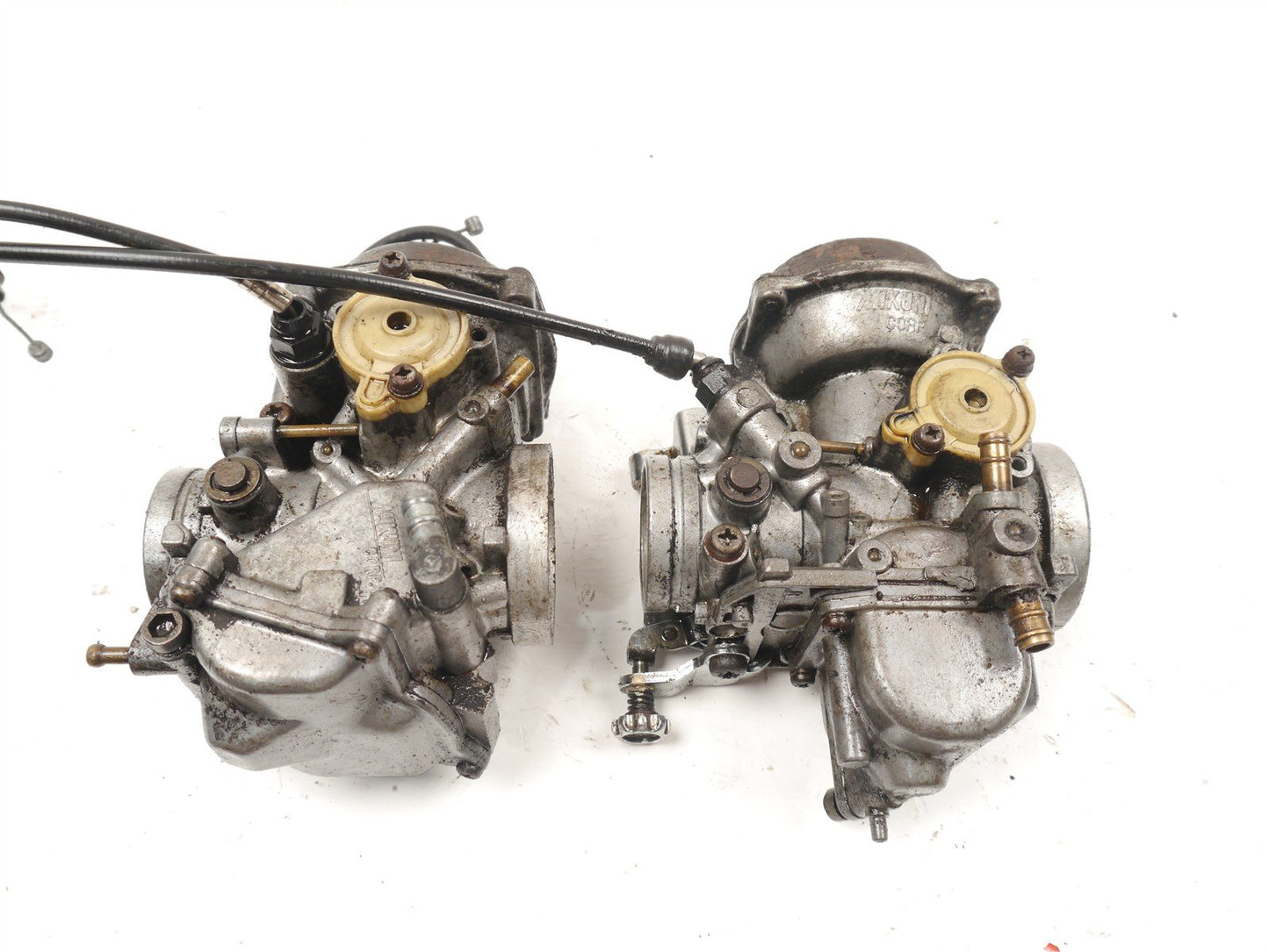 SUZUKI VX800 CARBURETTORS