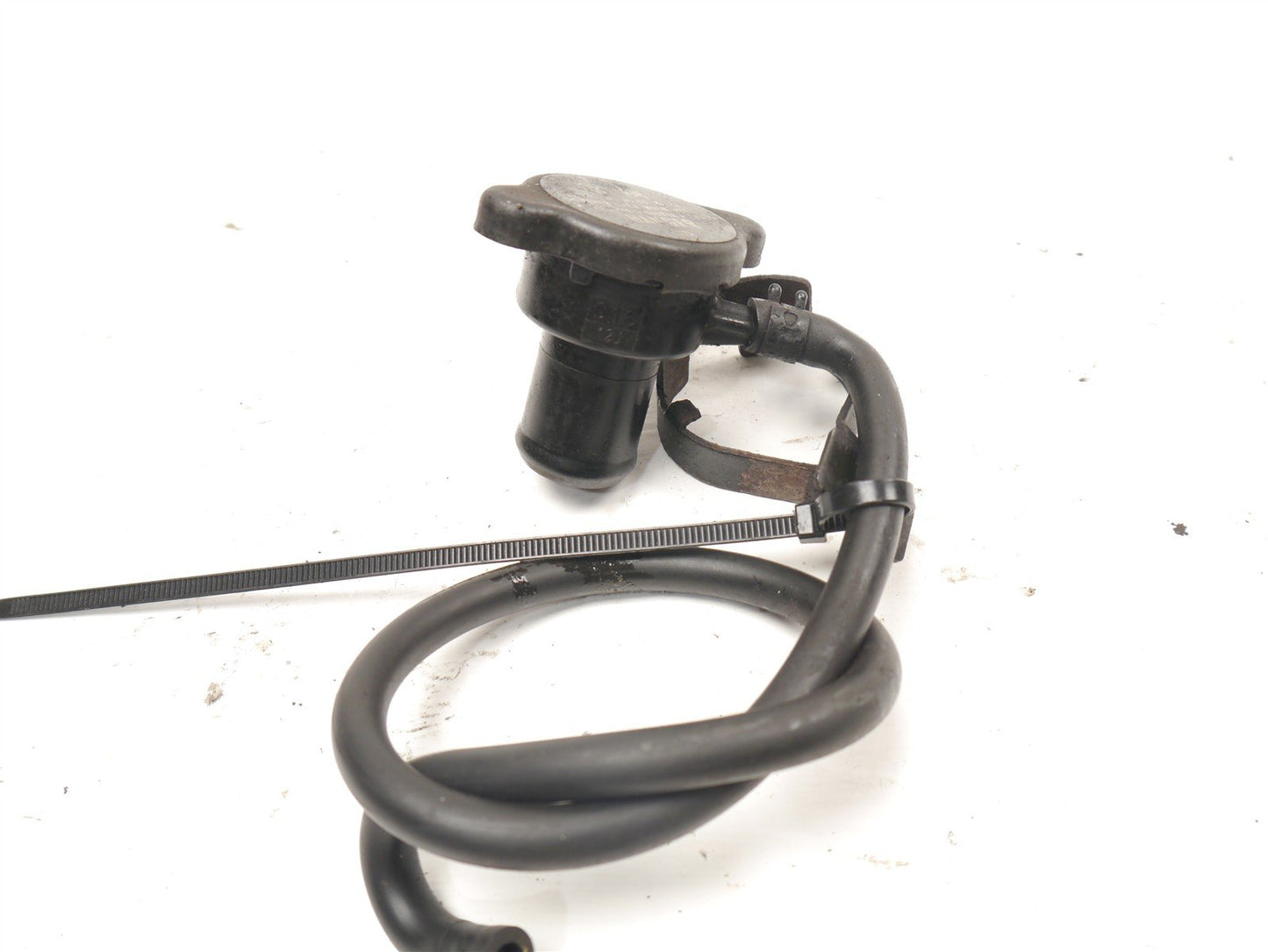 SUZUKI VX800 RADIATOR CAP NECK & MOUNT