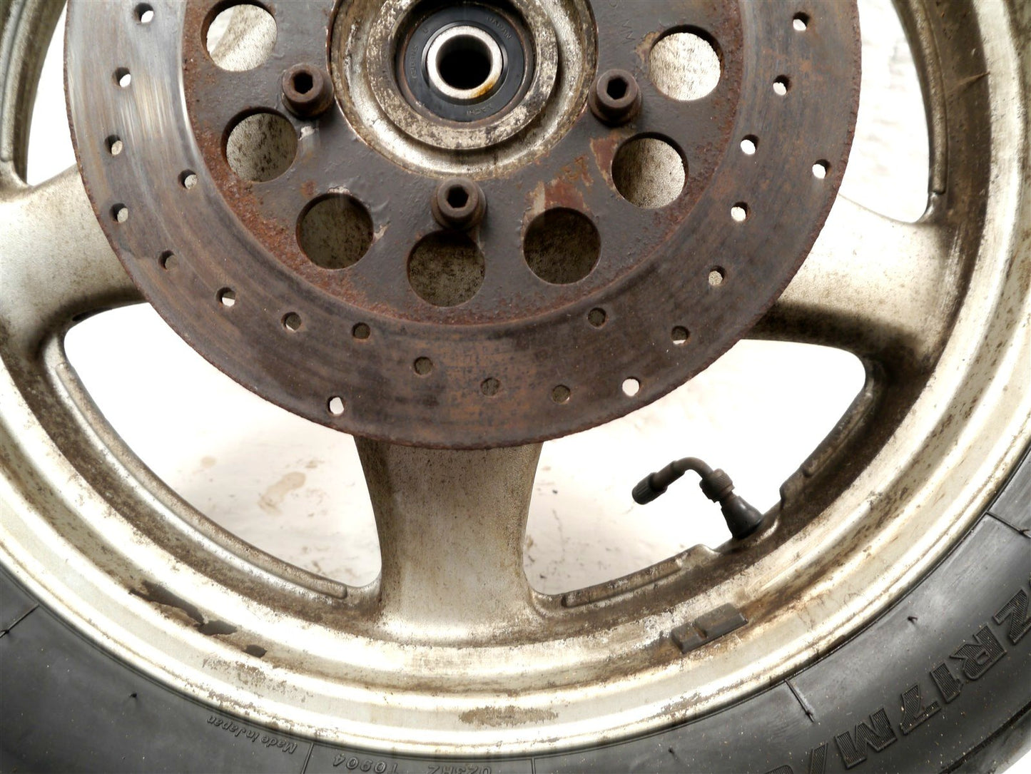SUZUKI VX800 REAR WHEEL & TIRE