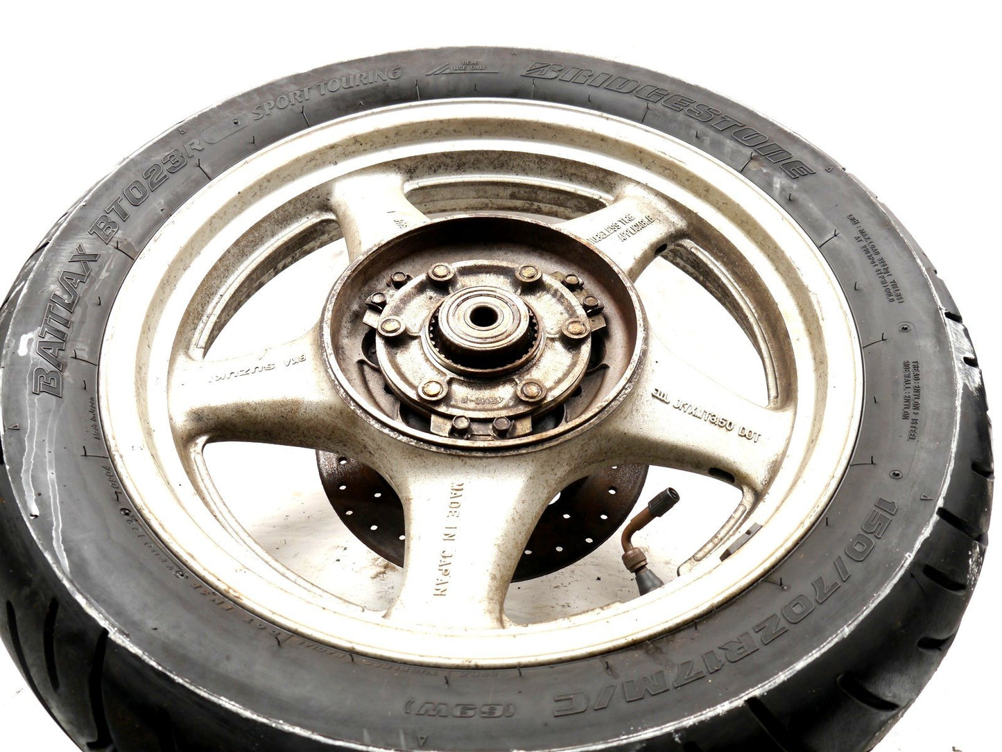 SUZUKI VX800 REAR WHEEL & TIRE