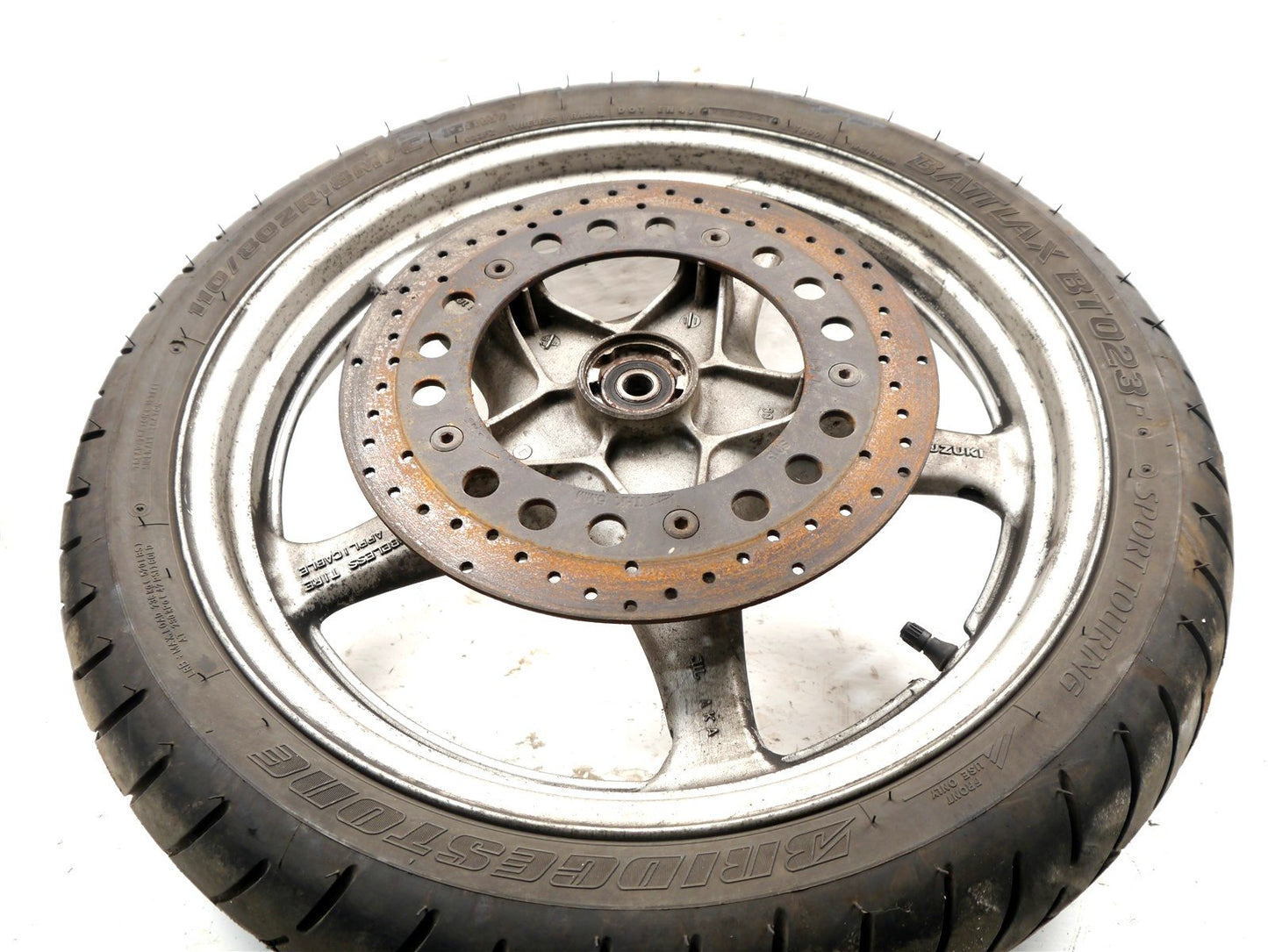 SUZUKI VX800 FRONT WHEEL & TIRE
