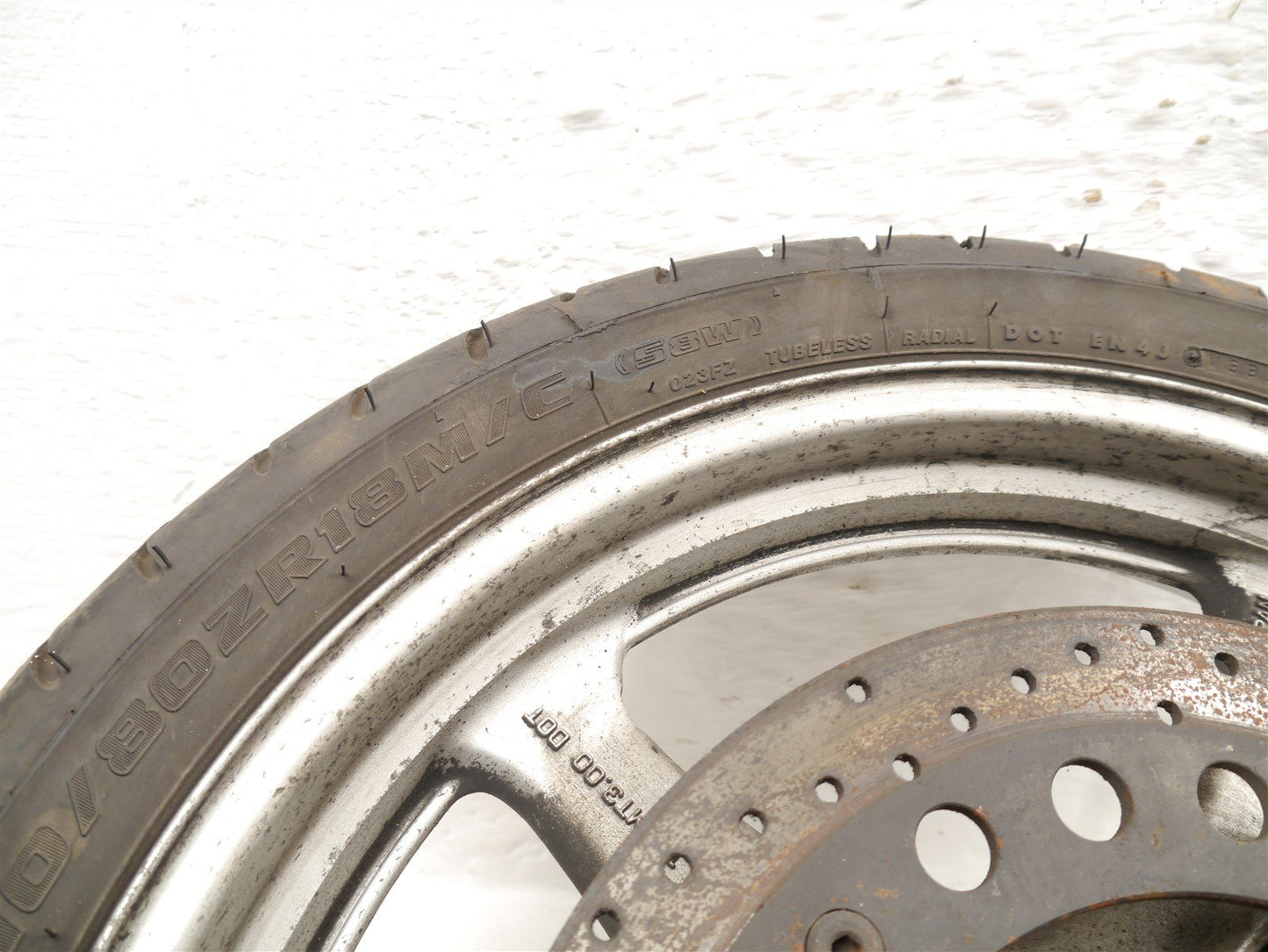 SUZUKI VX800 FRONT WHEEL & TIRE