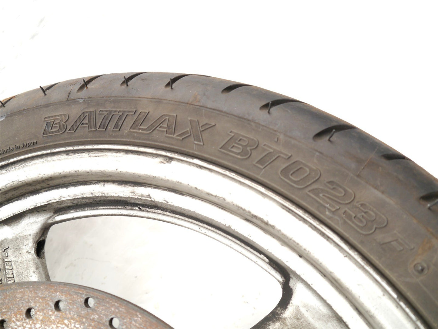 SUZUKI VX800 FRONT WHEEL & TIRE