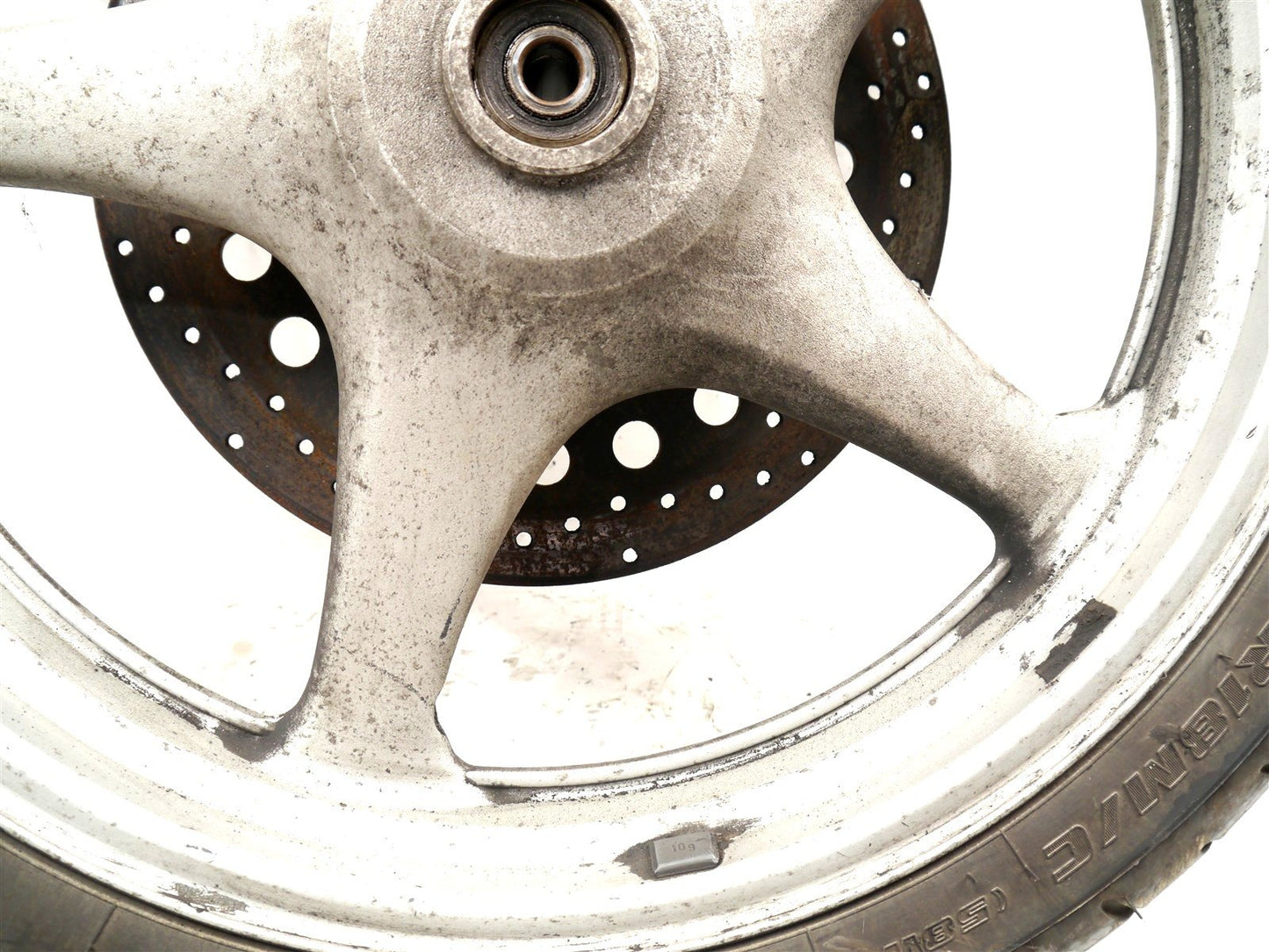 SUZUKI VX800 FRONT WHEEL & TIRE