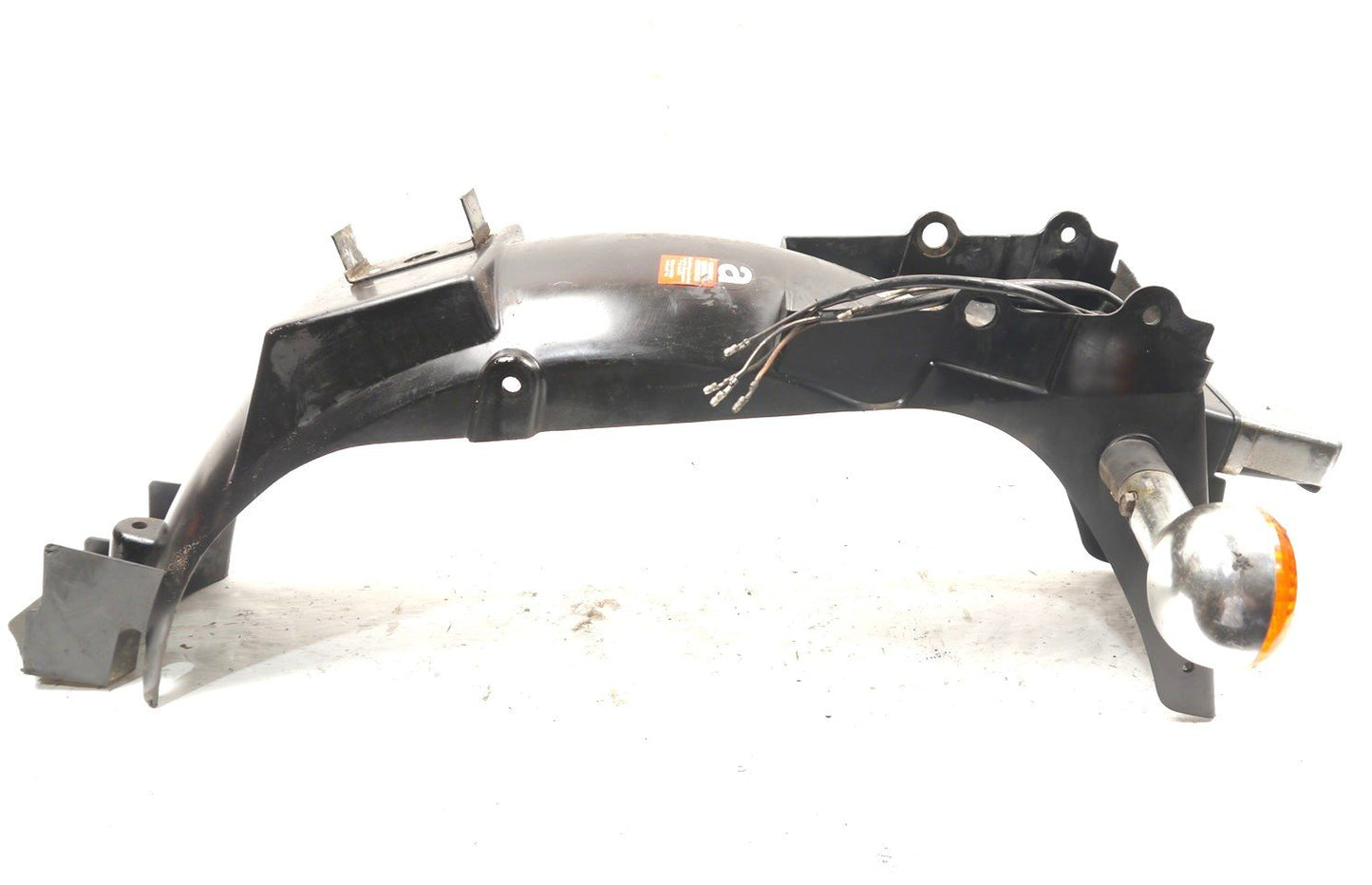 SUZUKI VX800 REAR MUDGUARD & INDICATORS & NUMBER PLATE LIGHT
