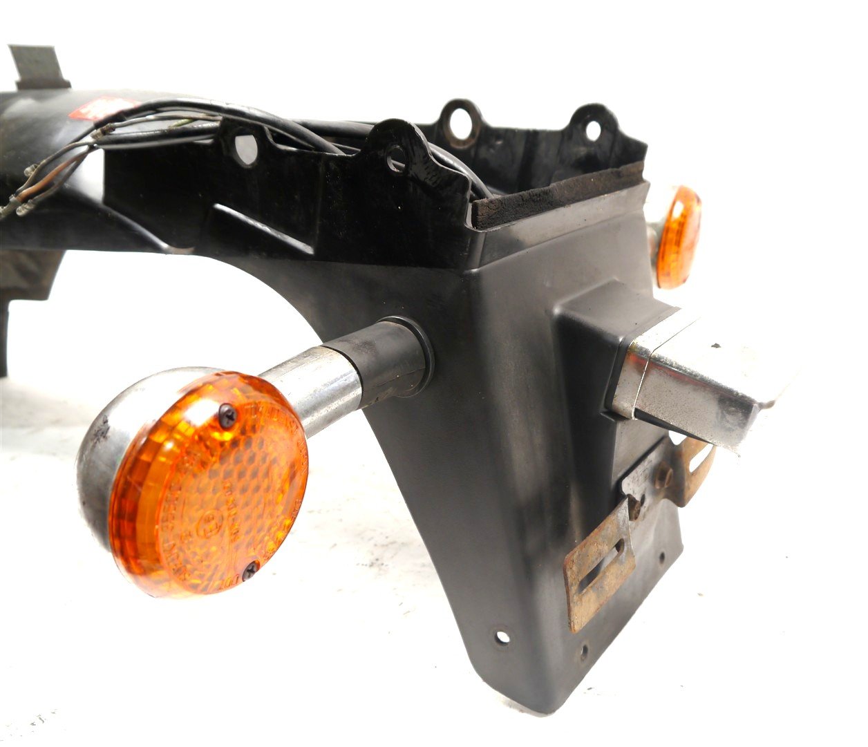SUZUKI VX800 REAR MUDGUARD & INDICATORS & NUMBER PLATE LIGHT