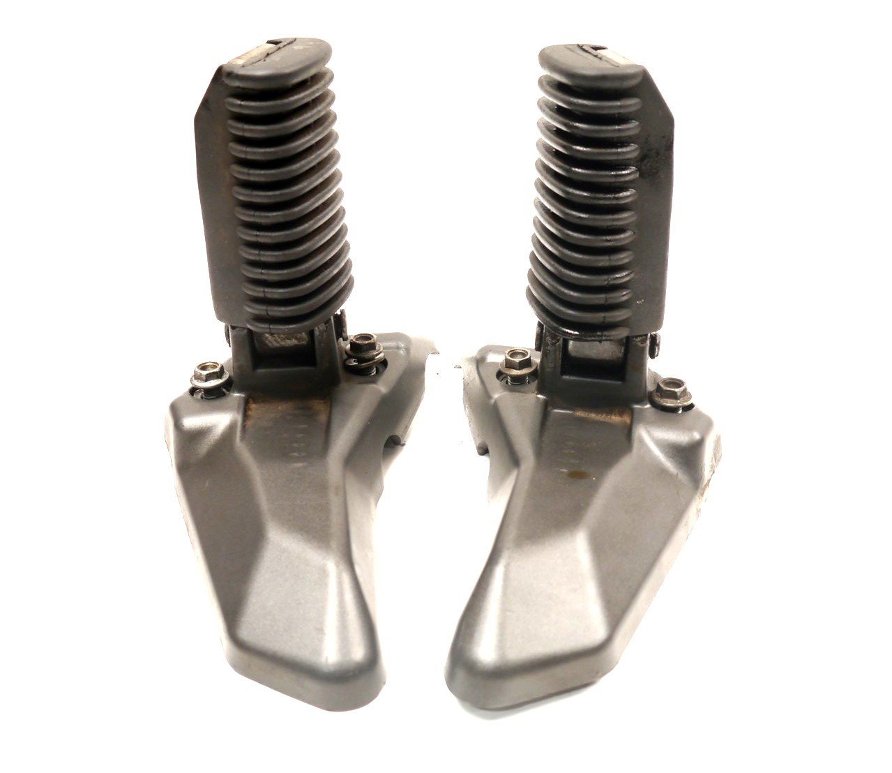 APRILIA CAPONORD ETV 1000 2001-2004 REAR FOOTREST HANGERS & PEGS