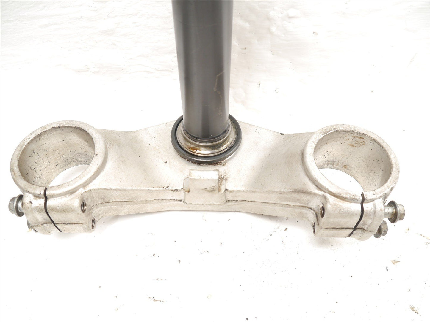 APRILIA CAPONORD ETV 1000 2001-2004 BOTTOM FORK YOKE