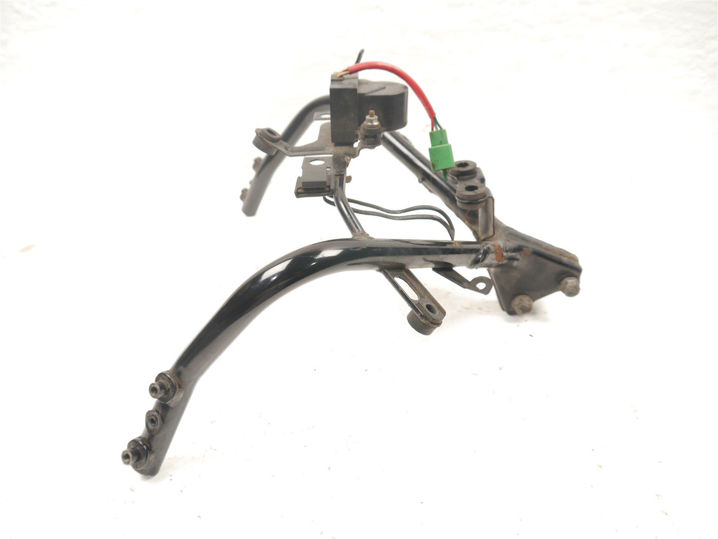 HONDA VFR800 1998-2001 FRONT FAIRING MOUNT