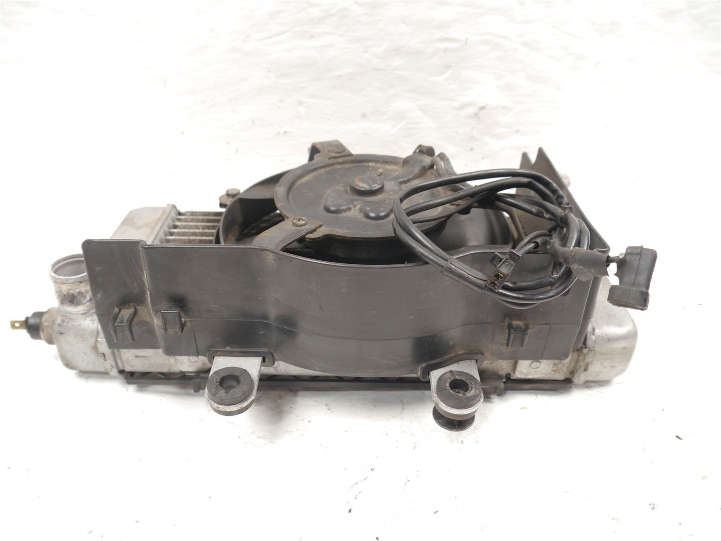 HONDA VFR800 1998-2001 LEFT RADIATOR & FAN
