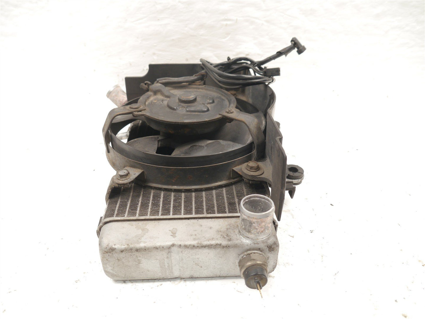 HONDA VFR800 1998-2001 LEFT RADIATOR & FAN