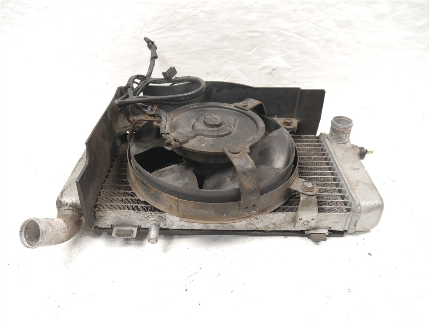 HONDA VFR800 1998-2001 LEFT RADIATOR & FAN