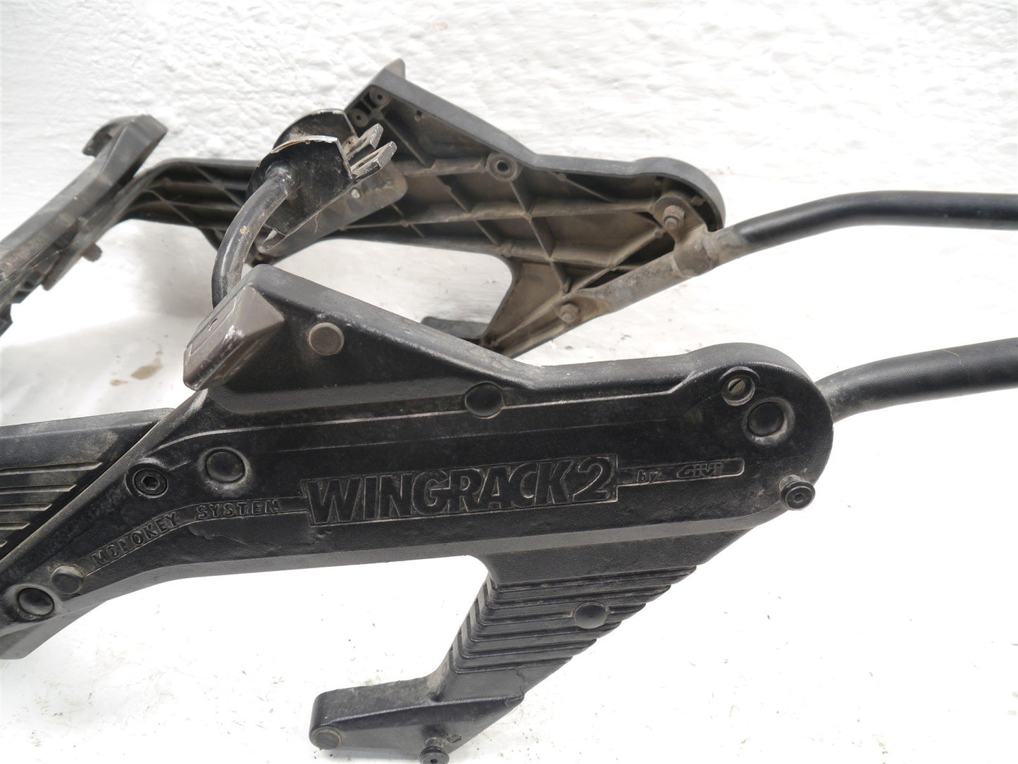 HONDA VFR800 1998-2001 GIVI MONOKEY WINGRACK 2 LUGGAGE RACK