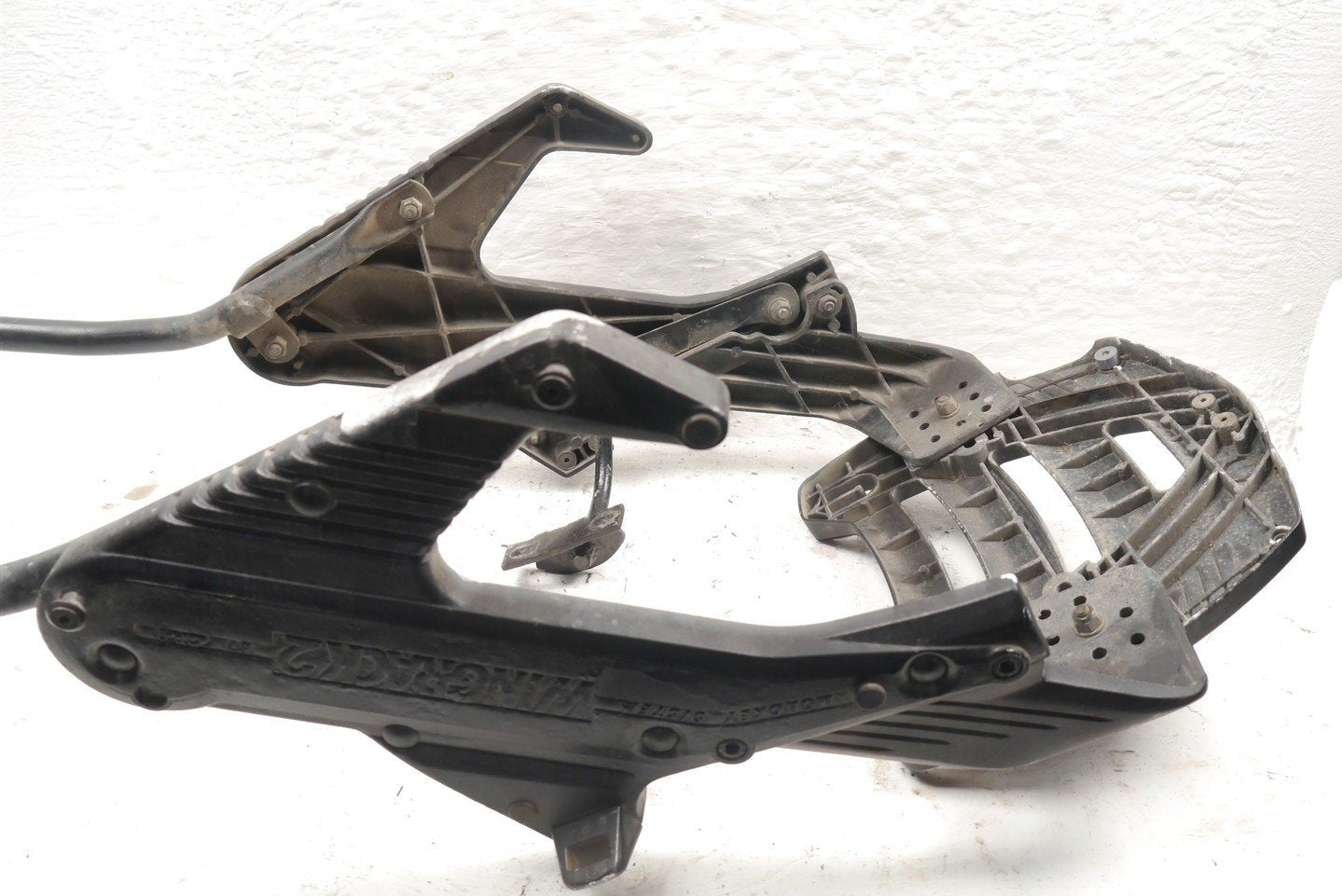 HONDA VFR800 1998-2001 GIVI MONOKEY WINGRACK 2 LUGGAGE RACK
