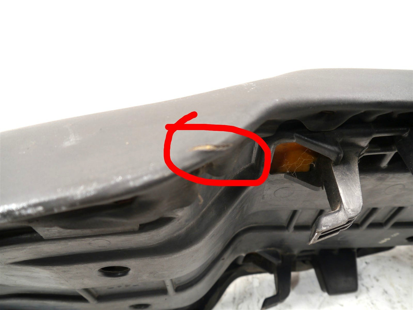 HONDA VFR800 1998-2001 SEAT (TORN)
