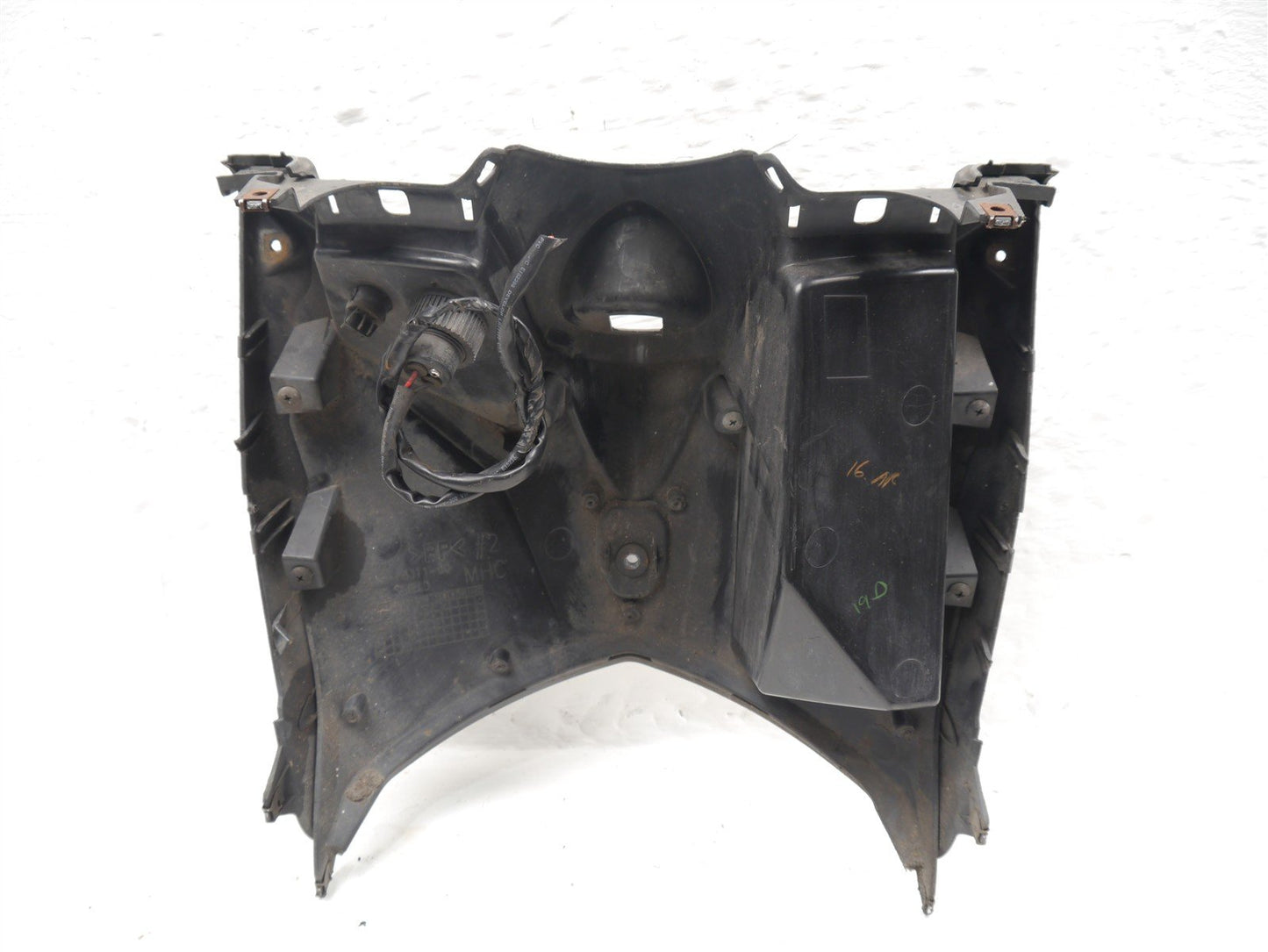 YAMAHA GPD NMAX 125 2015-2020 KNEE LOCKER FAIRING