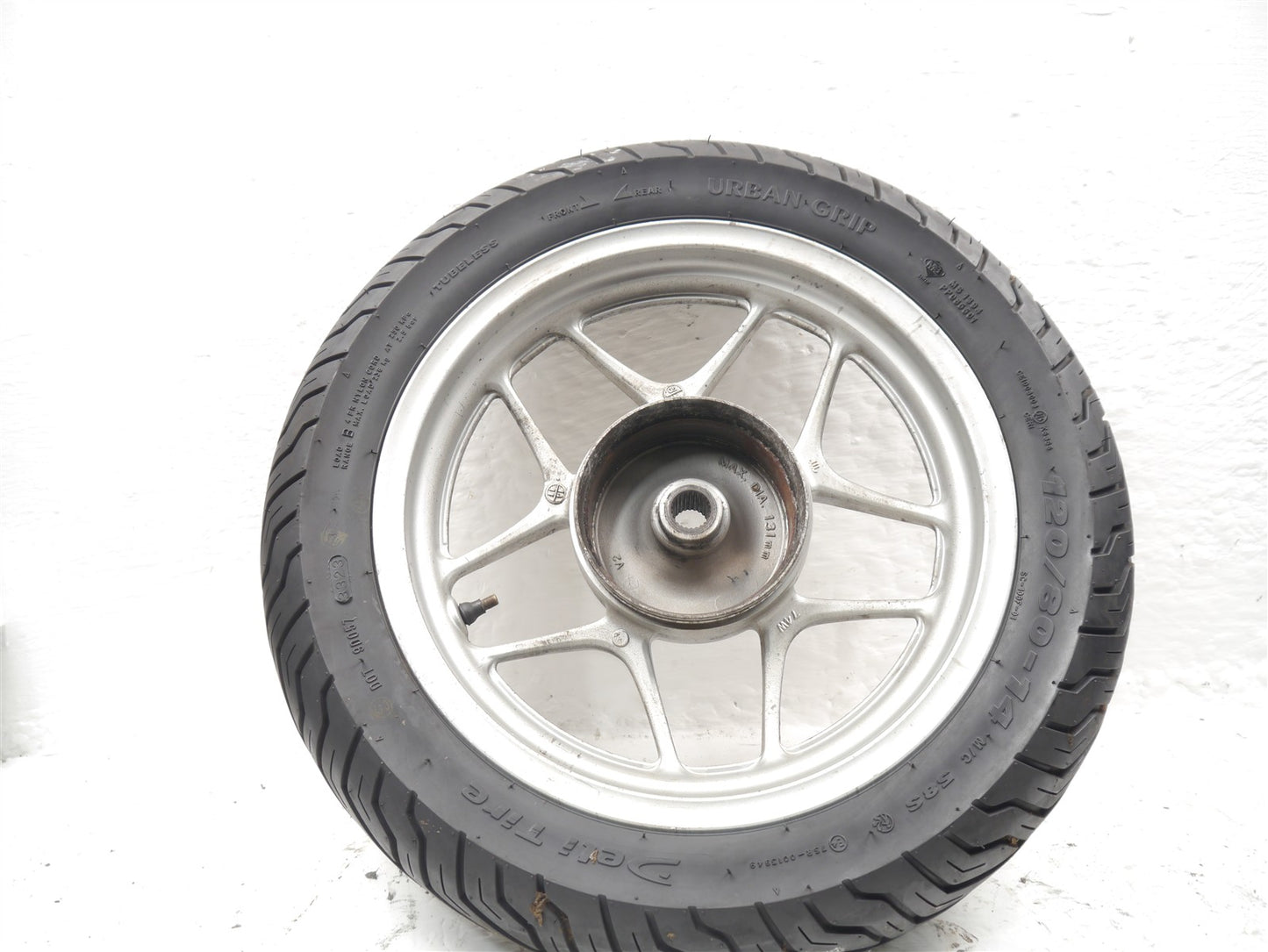HONDA SH125 i MODE 2014-2019 REAR WHEEL & TIRE