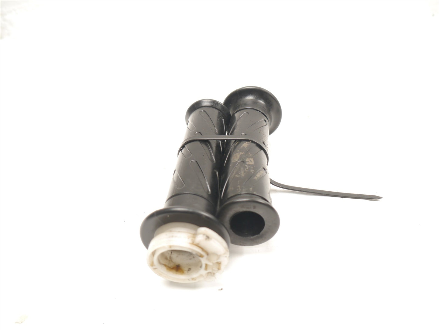 APRILIA RS125 GP REPLICA 2021-2024 THROTTLE TUBE & GRIPS