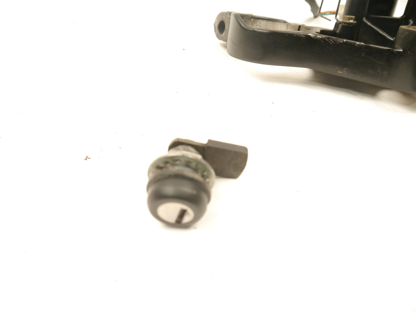 APRILIA RS125 GP REPLICA 2021-2024 LOCK SET & TOP FORK YOKE