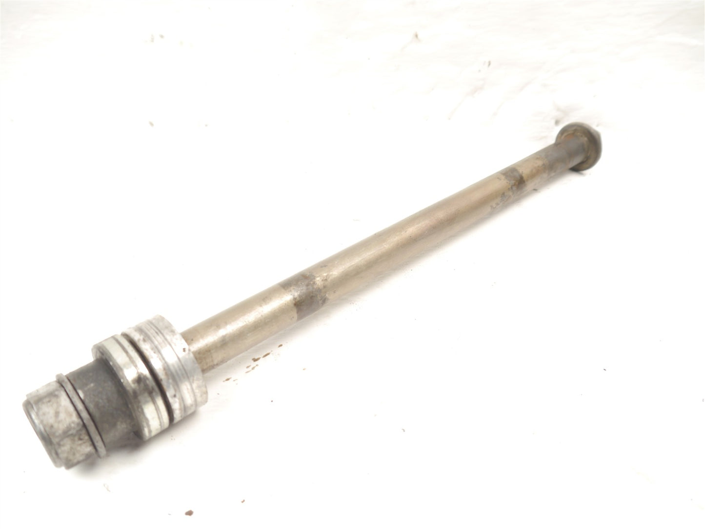 TRIUMPH BONNEVILLE 865 2008-2015 REAR WHEEL SPINDLE