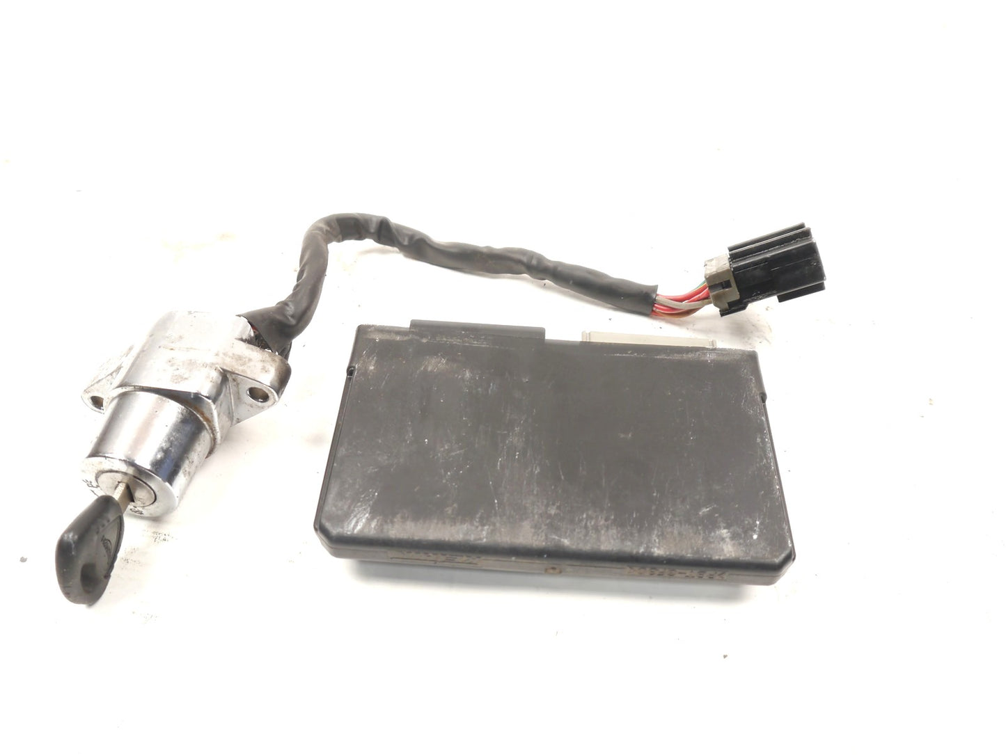 TRIUMPH BONNEVILLE 865 2008-2015 IGNITION SWITCH & CDI ECU