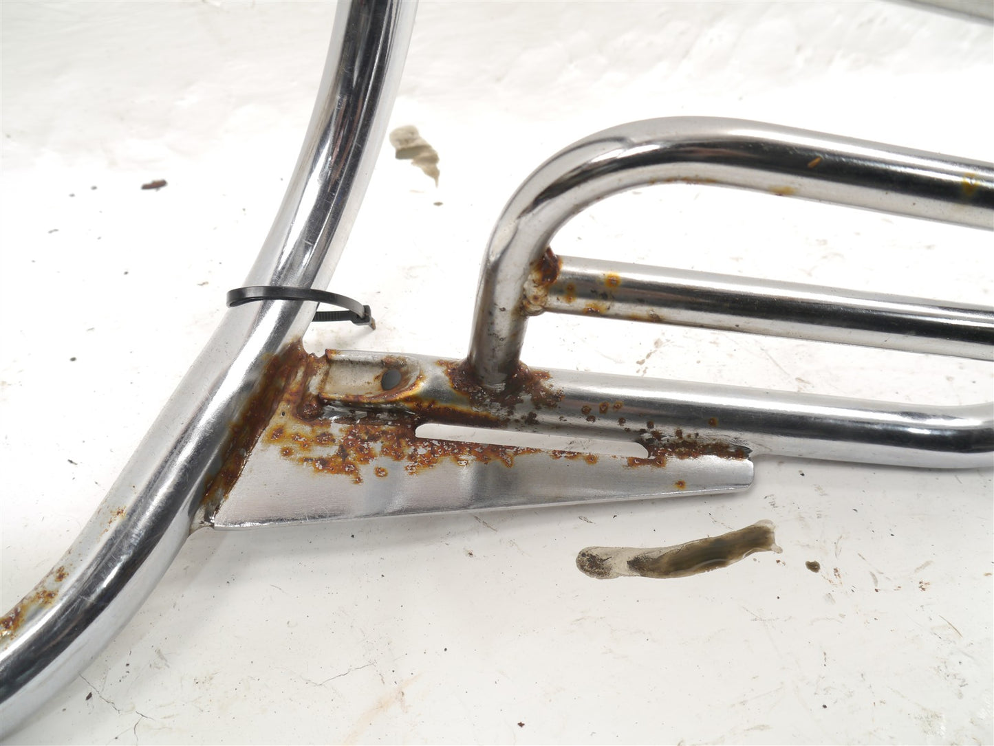 TRIUMPH BONNEVILLE 865 2008-2015 LUGGAGE RACK