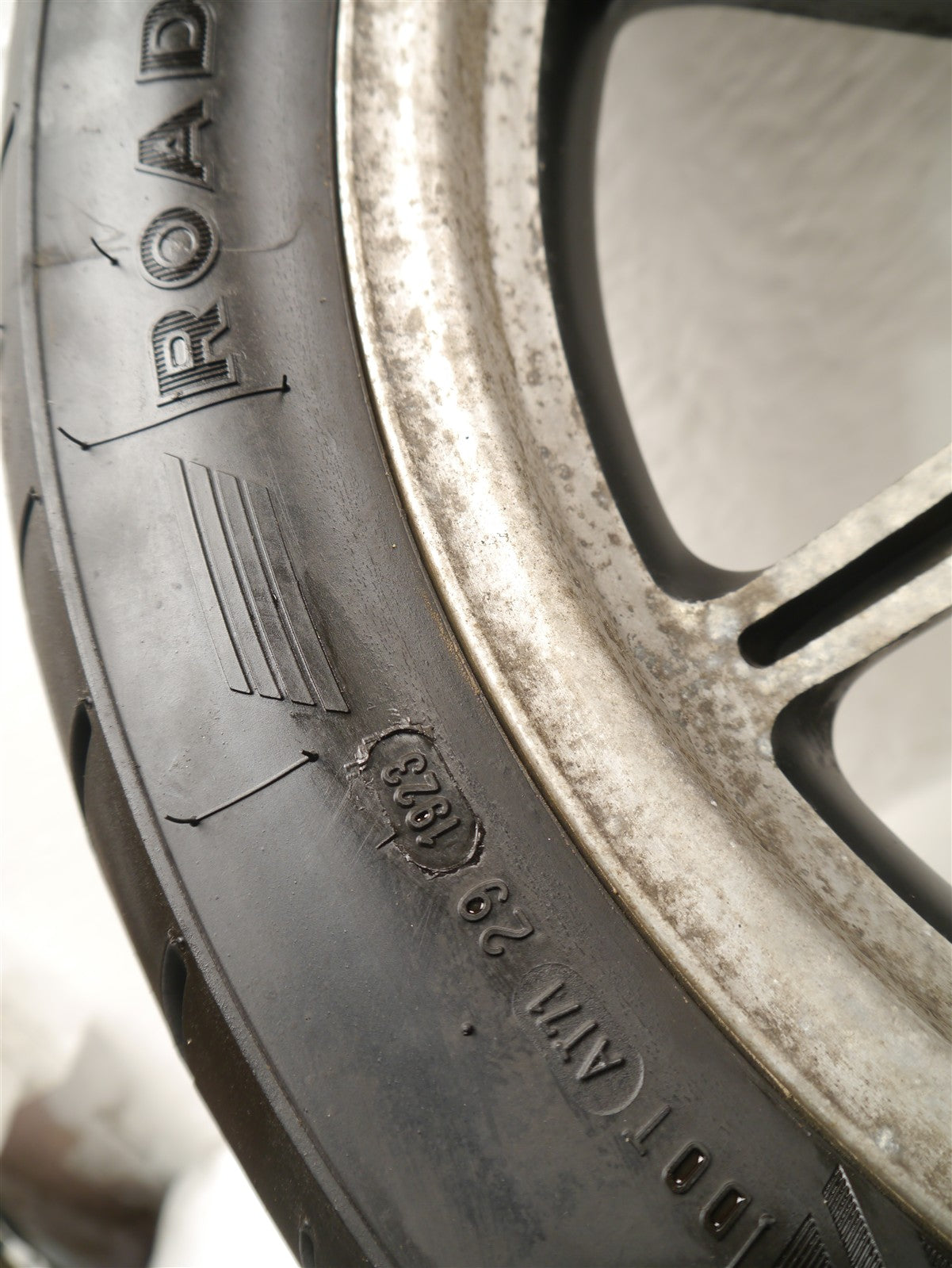 TRIUMPH BONNEVILLE 865 2008-2015 REAR WHEEL