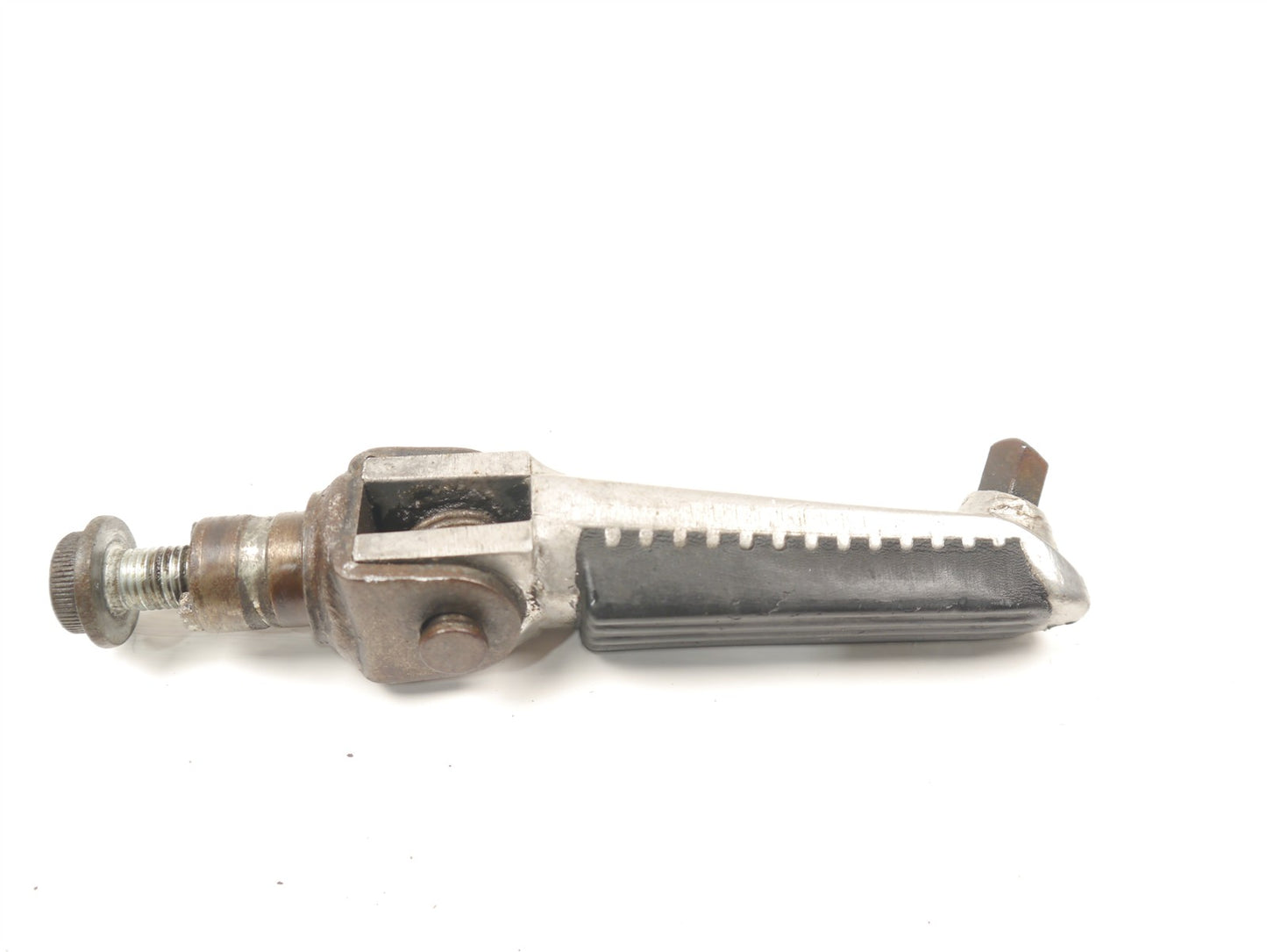 SUZUKI SV650 1999-2002 FRONT RIGHT FOOTREST PEG