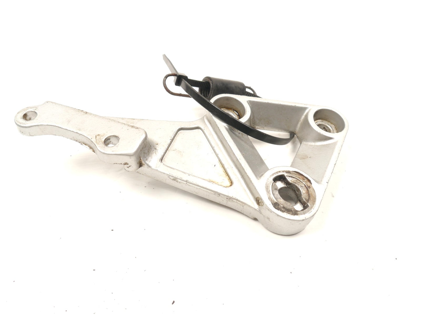 SUZUKI SV650 1999-2002 FRONT RIGHT FOOTREST HANGER
