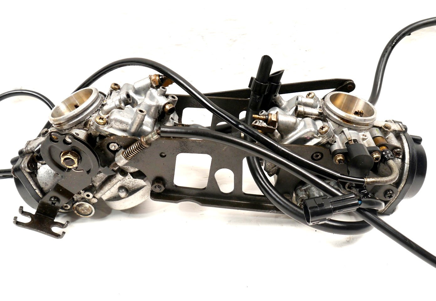 SUZUKI SV650 1999-2002 CARBURETTORS 38K
