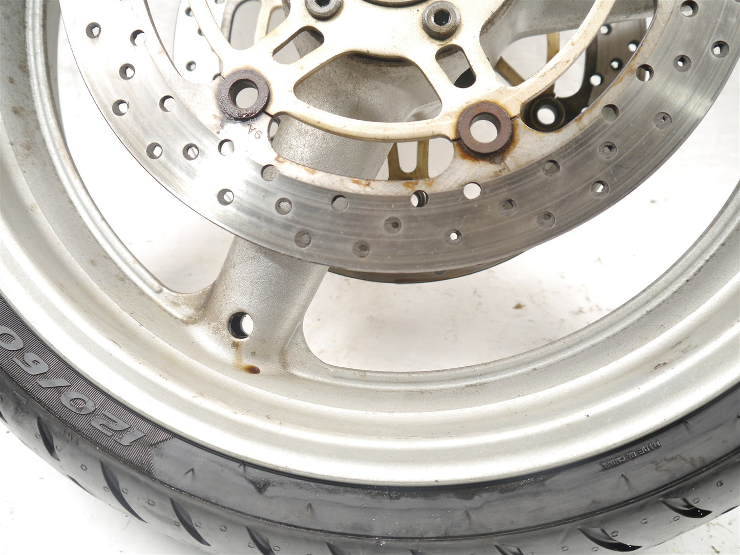 SUZUKI SV650 1999-2002 FRONT WHEEL AND TIRE