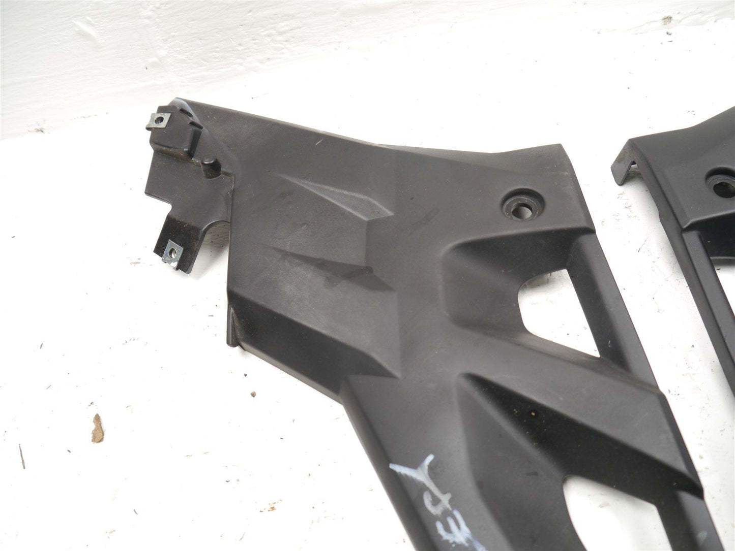 YAMAHA MT125 2014-2018 SIDE FAIRING PANELS X 2