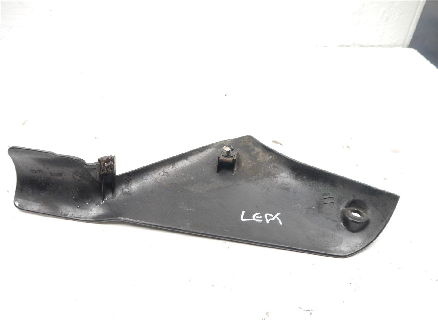 KAWASAKI ZX-9R C 1998-1999 FRONT MUDGUARD LEFT TRIM