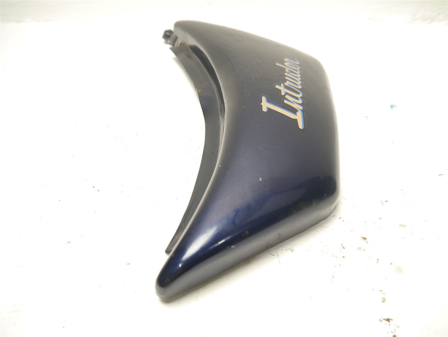 SUZUKI VS750 INTRUDER 1985-1991 RIGHT SIDE PANEL