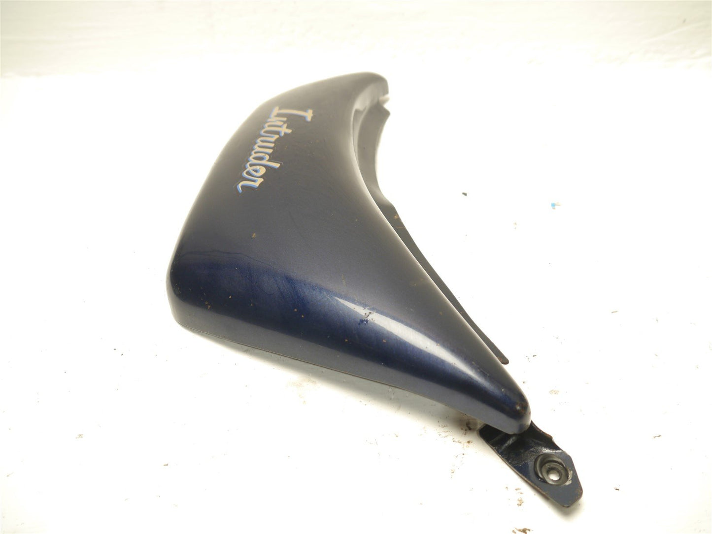 SUZUKI VS750 INTRUDER 1985-1991 RIGHT SIDE PANEL