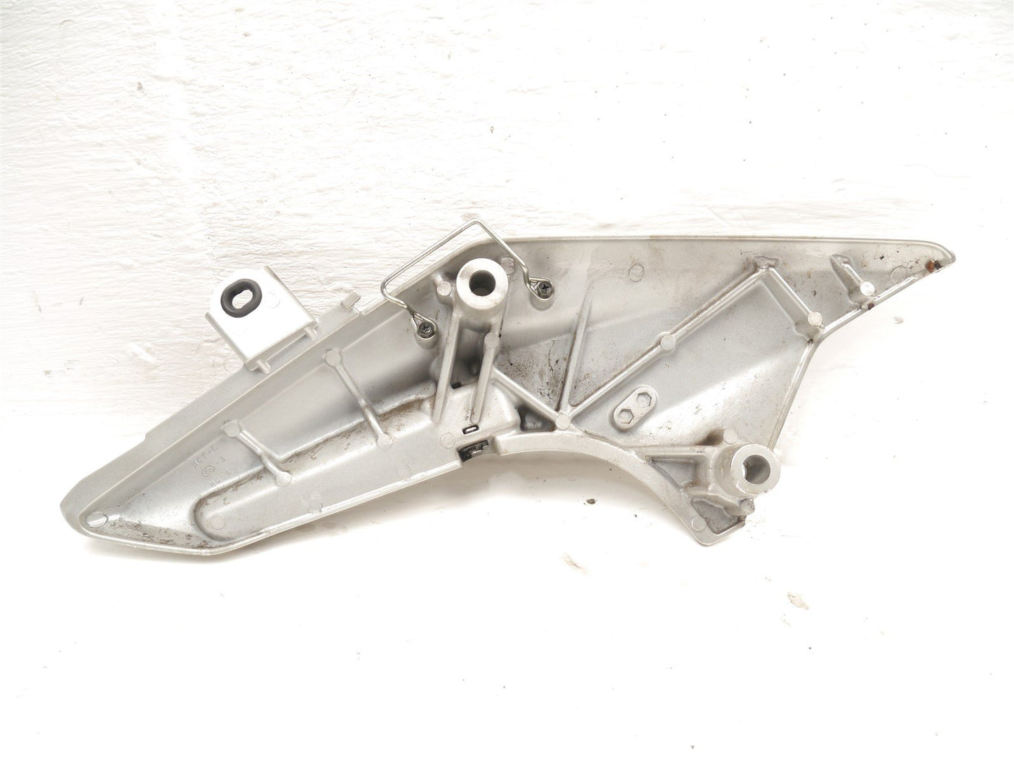 HONDA FJS600 SILVERWING 2011-2016 LEFT REAR FOOREST & PEG HANGER