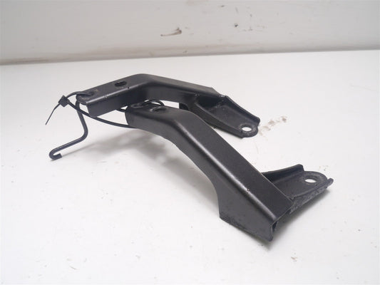 HONDA CBR125R CBR125 CBR 125 R 2004-2006 BOTTOM FRONT ENGINE MOUNTS BRACKETS X 2